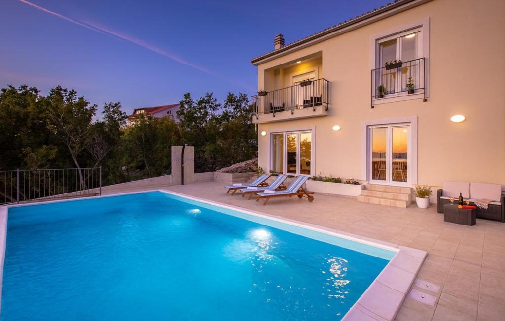 Holiday Home Aqua Smrika Luaran gambar