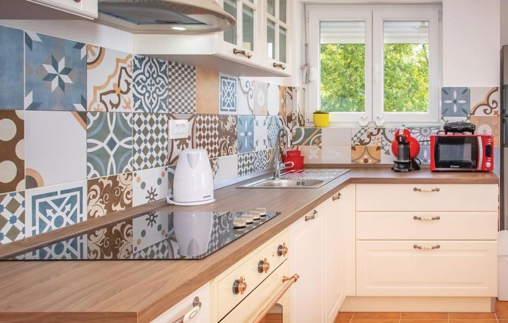Holiday Home Aqua Smrika Luaran gambar
