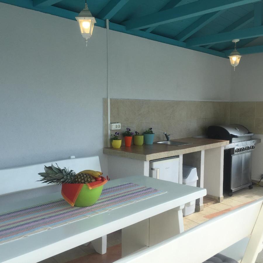 Holiday Home Aqua Smrika Luaran gambar